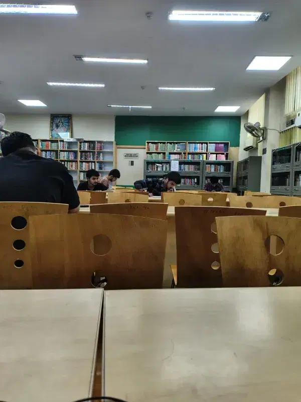 Shaheed Bhagat Singh College Academic Building photo 10